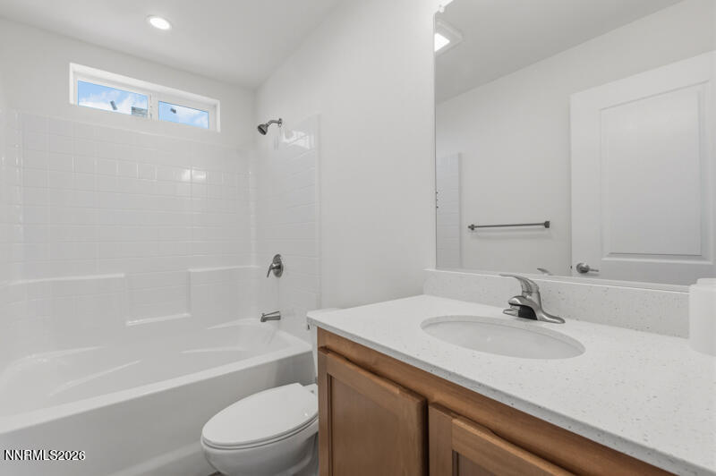 410 Short Avenue Property Photo 14