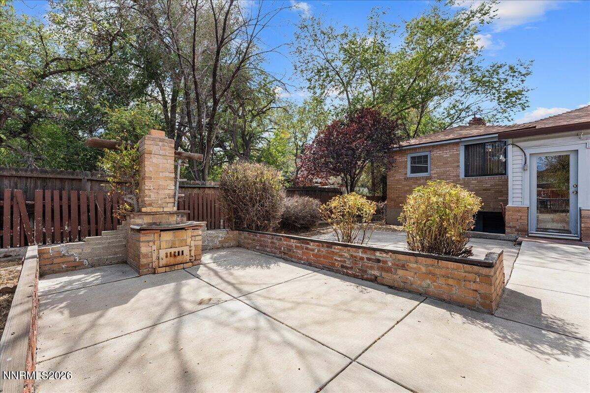 828 Washington Street Property Photo 33