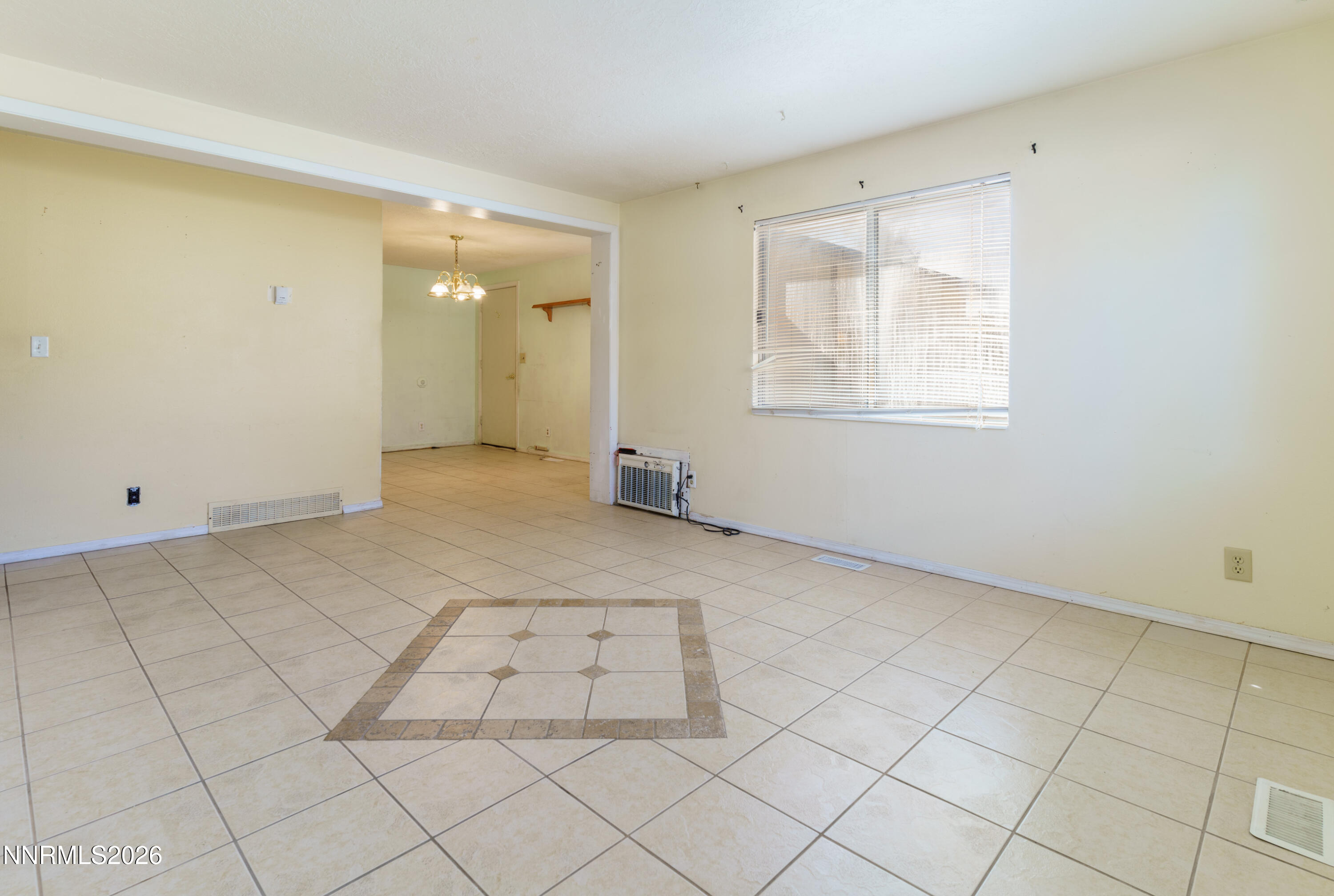 6815 Lotus Street Property Photo 6