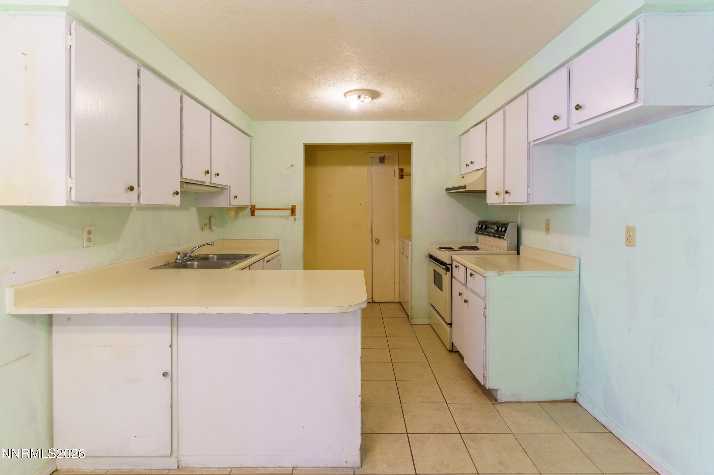 6815 Lotus Street Property Photo 11