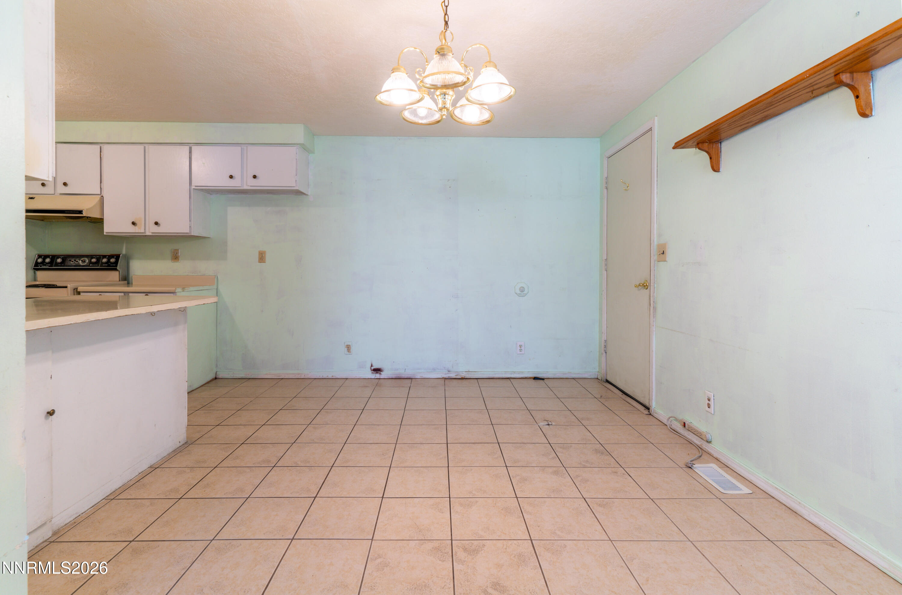 6815 Lotus Street Property Photo 12