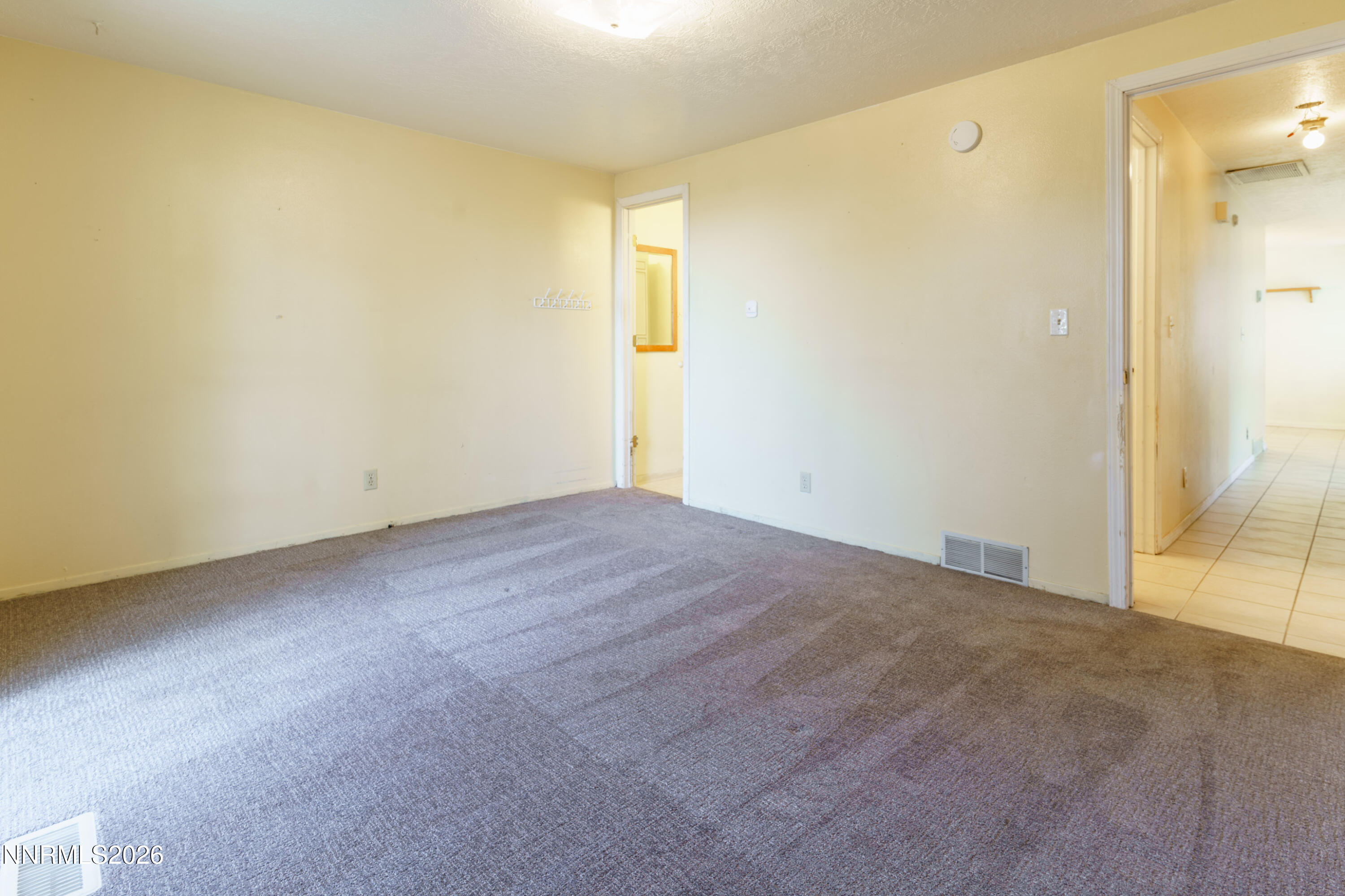 6815 Lotus Street Property Photo 14