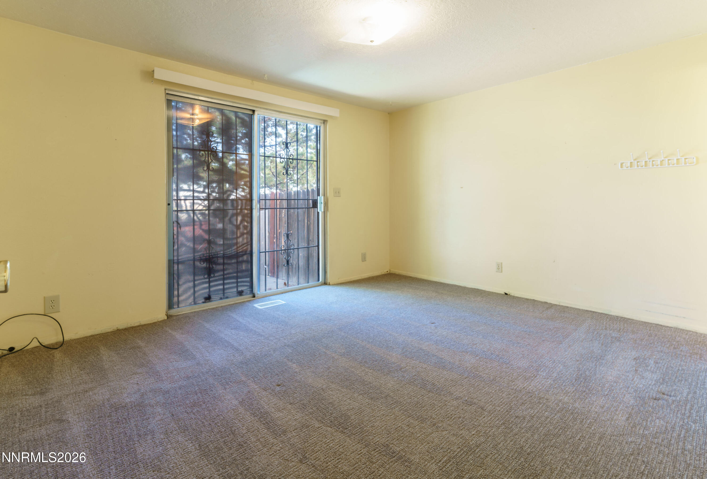6815 Lotus Street Property Photo 15