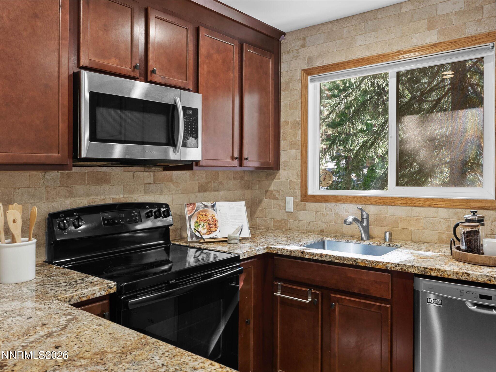 321 Ski Way Unit 9 Property Photo 18