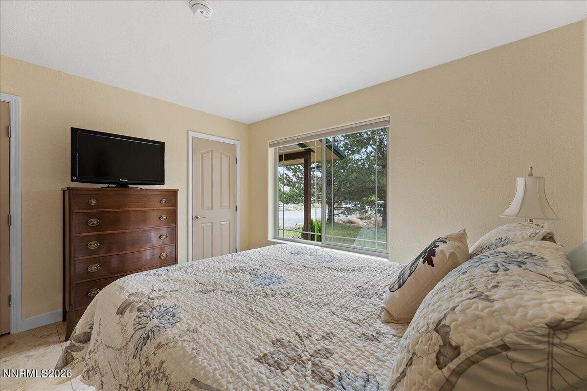 291 Surrey Court Property Photo 21