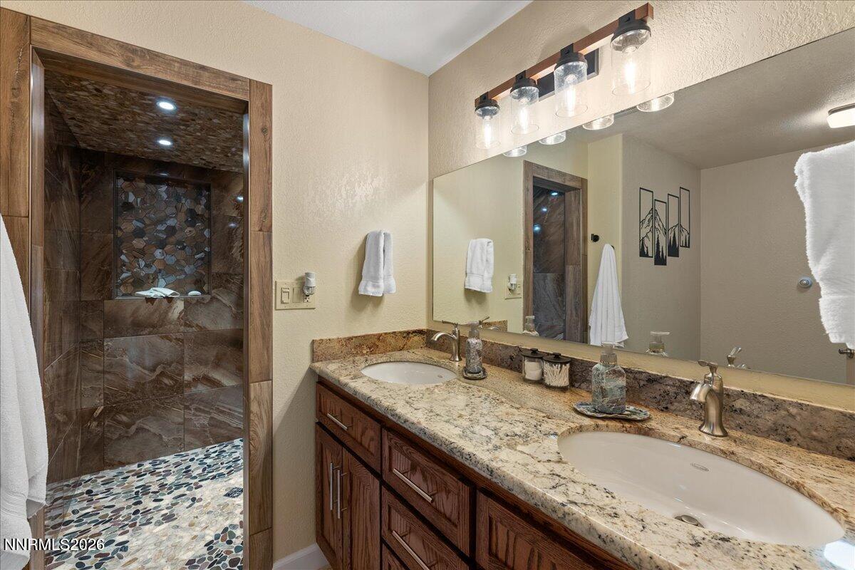 291 Surrey Court Property Photo 22
