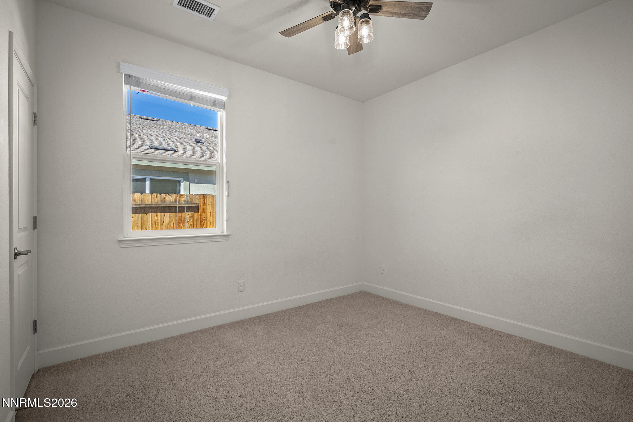 1142 Banner Peak Drive Property Photo 15
