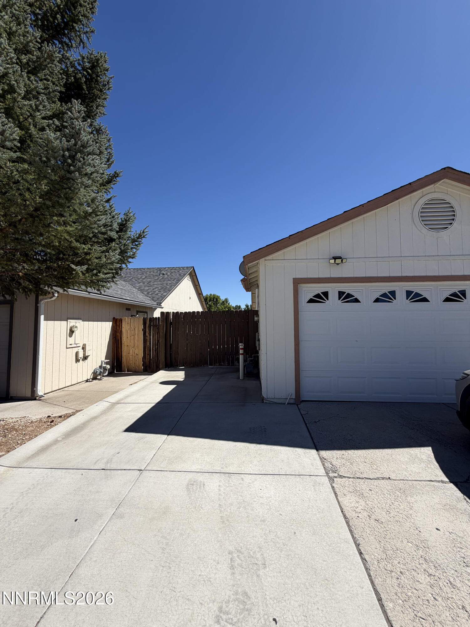 11700 Camel Rock Drive Property Photo 2