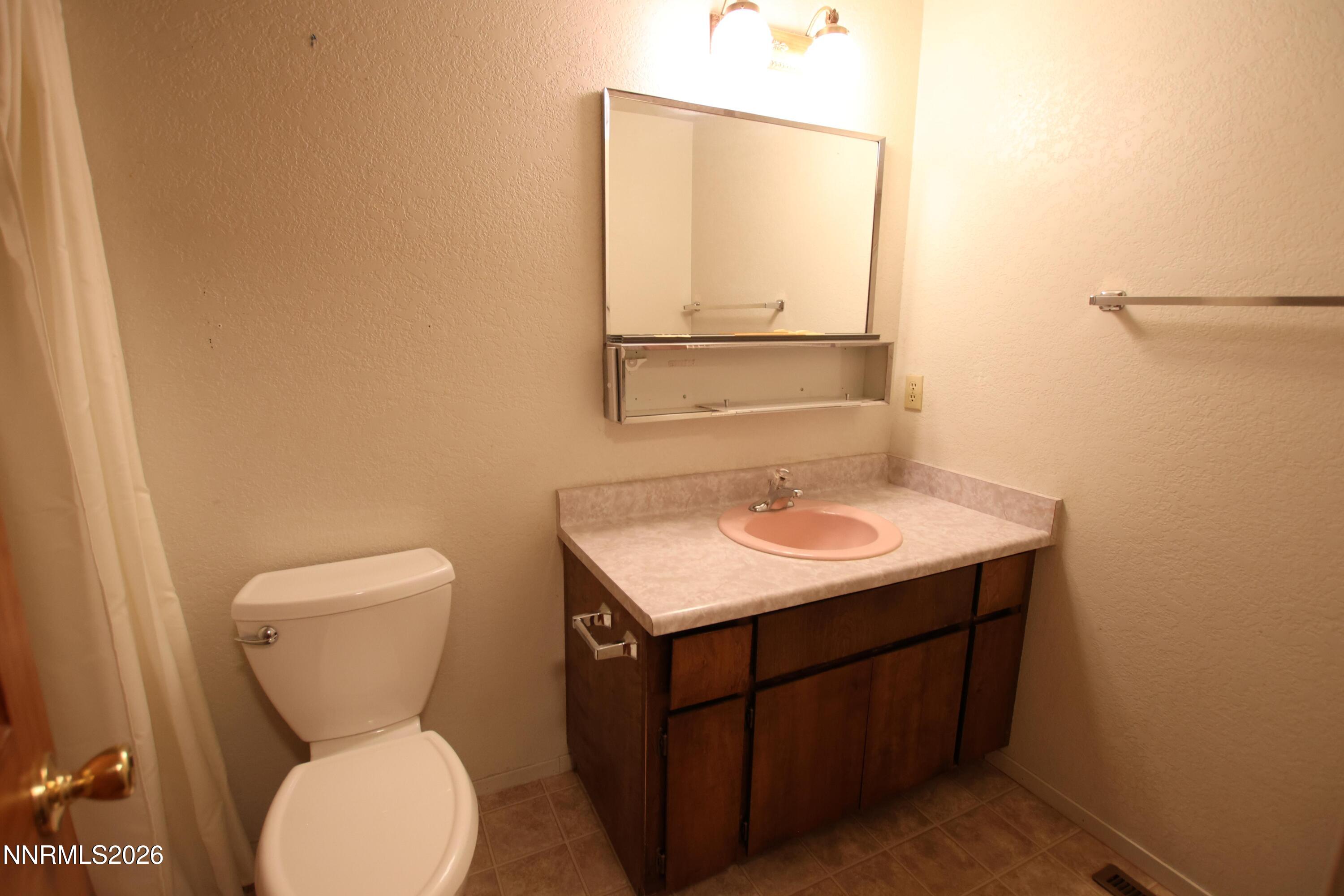 63 W Tucker Lane Property Photo 17