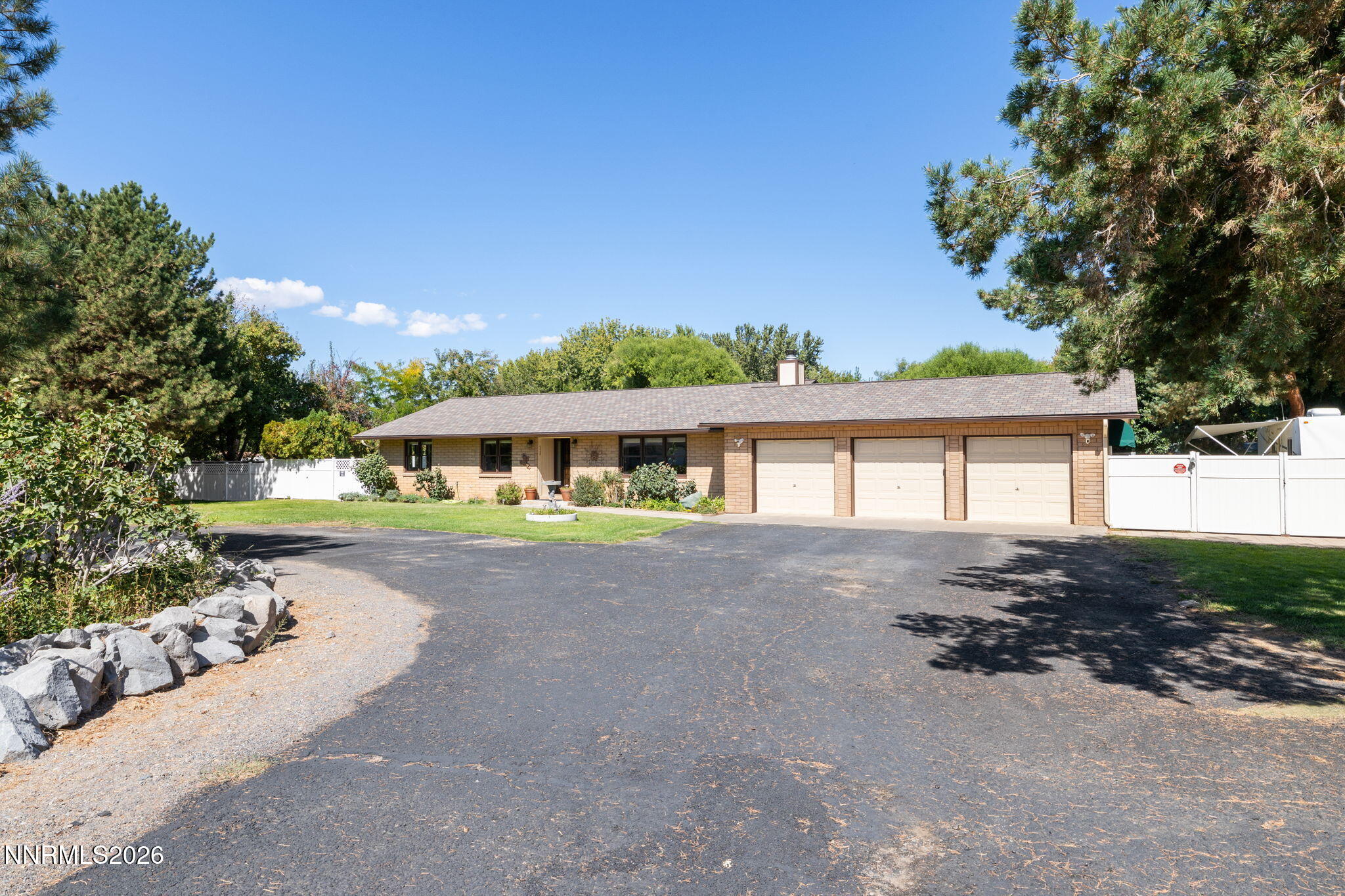 530 Country Drive Property Photo 1