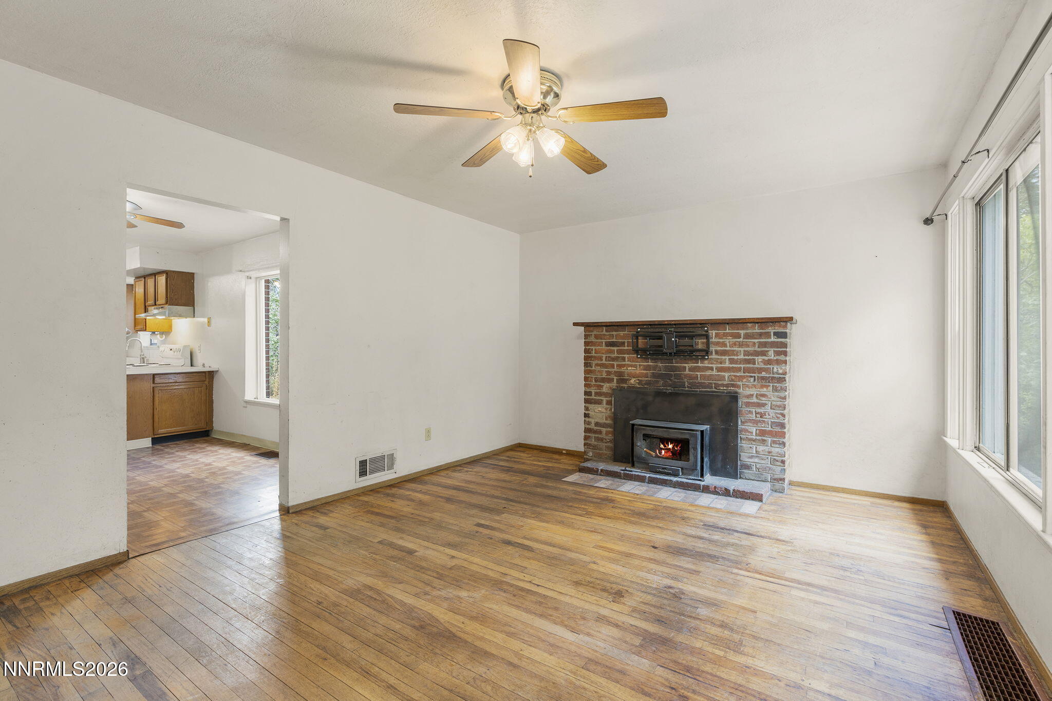 548 S Verdi Court Property Photo 4
