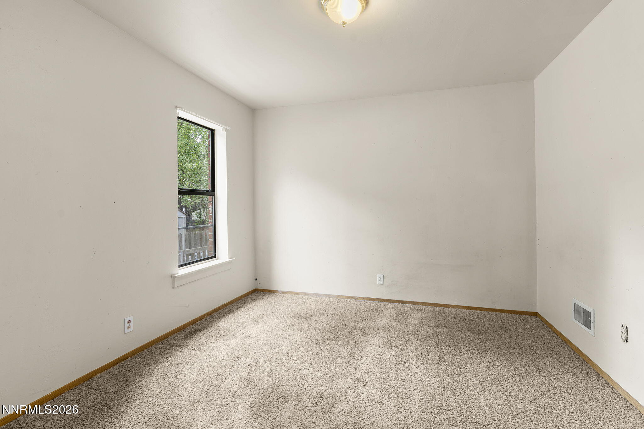 548 S Verdi Court Property Photo 15