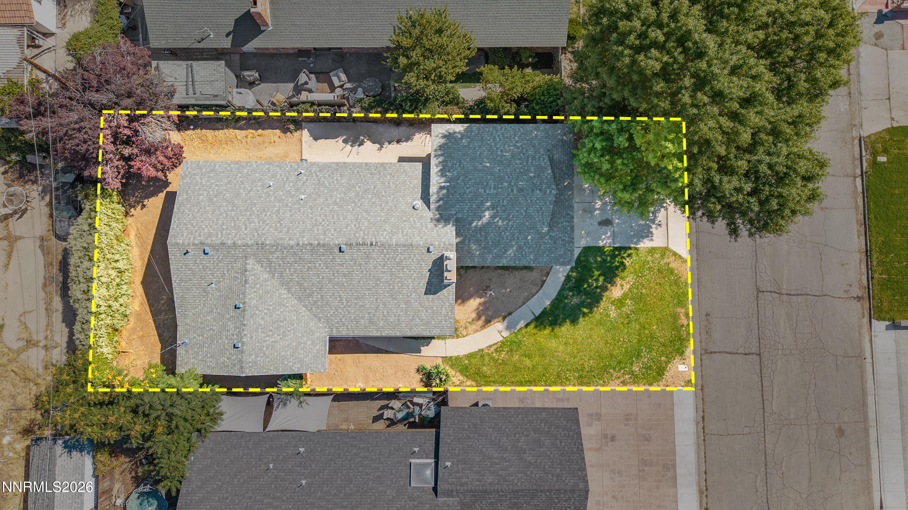 12 E Quail Street Property Photo 19