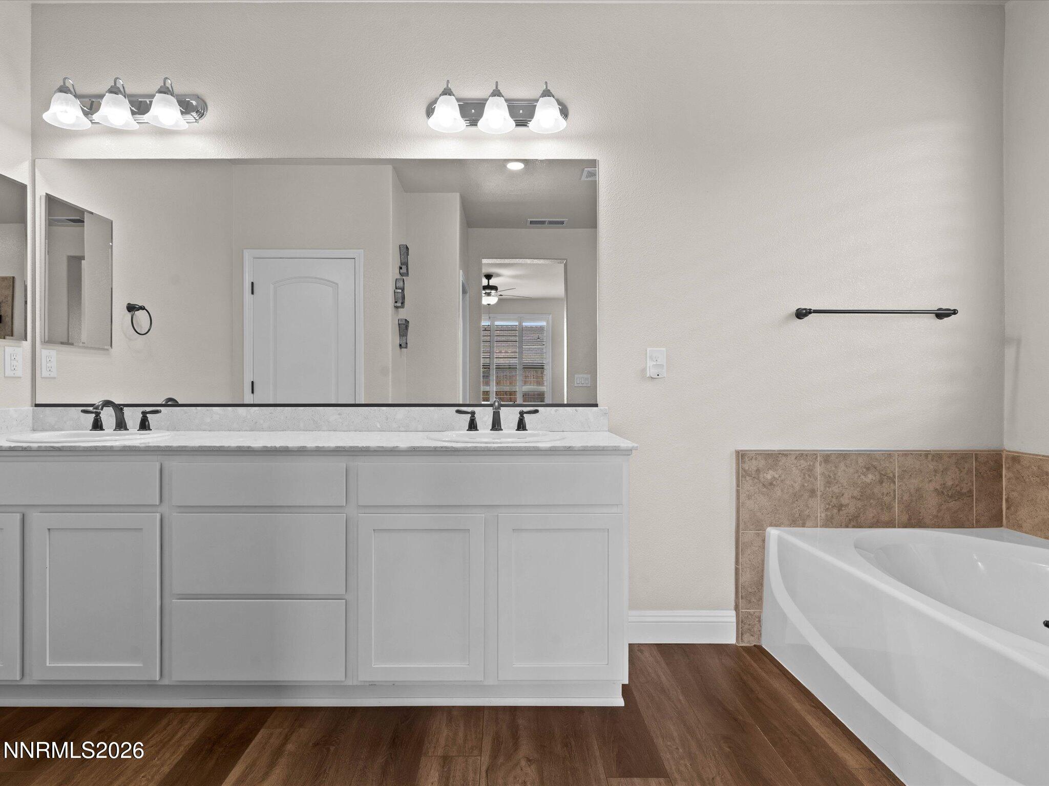 530 Coulee Mdw Drive Property Photo 33