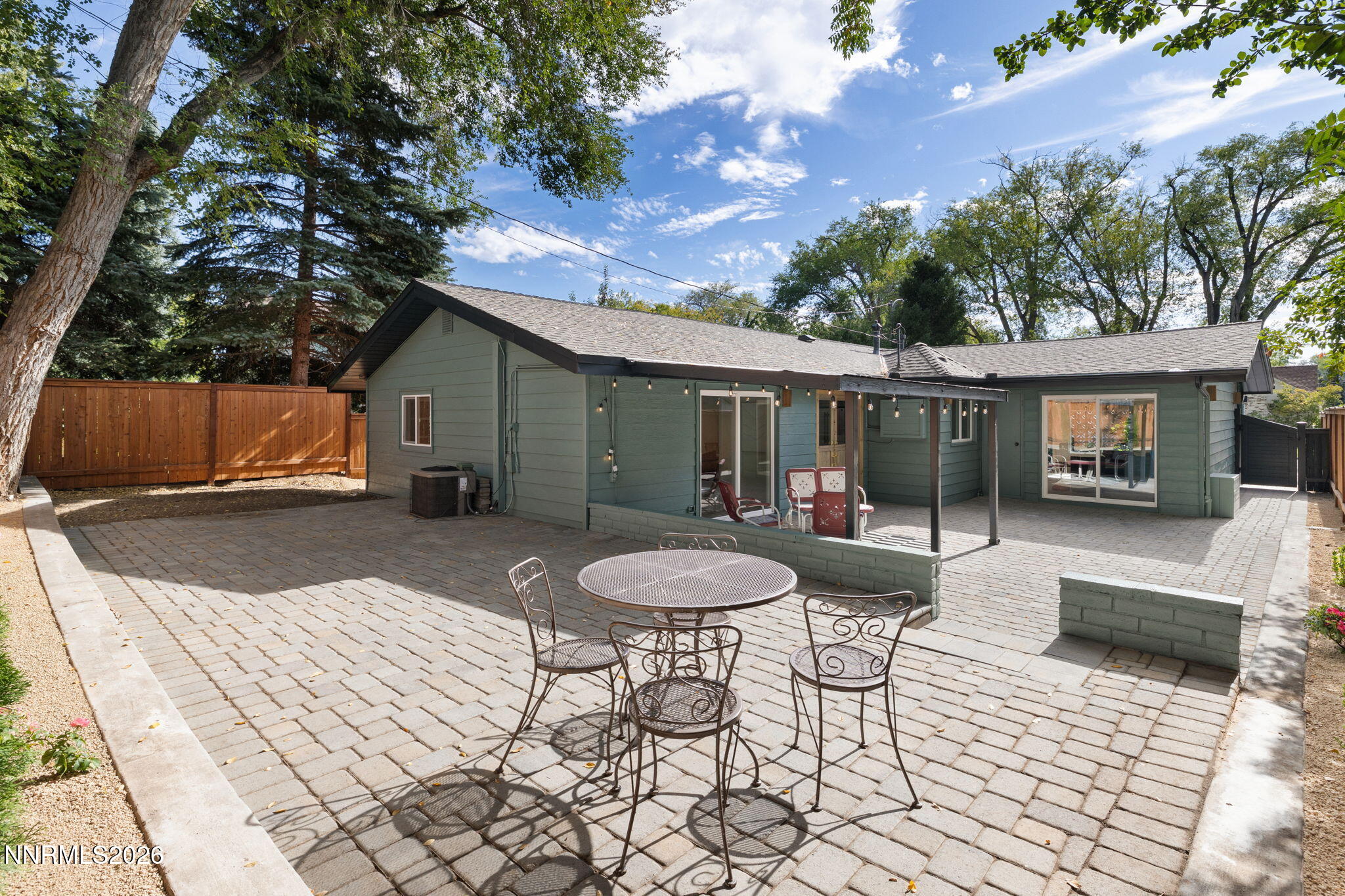 1475 Nixon Avenue Property Photo 4