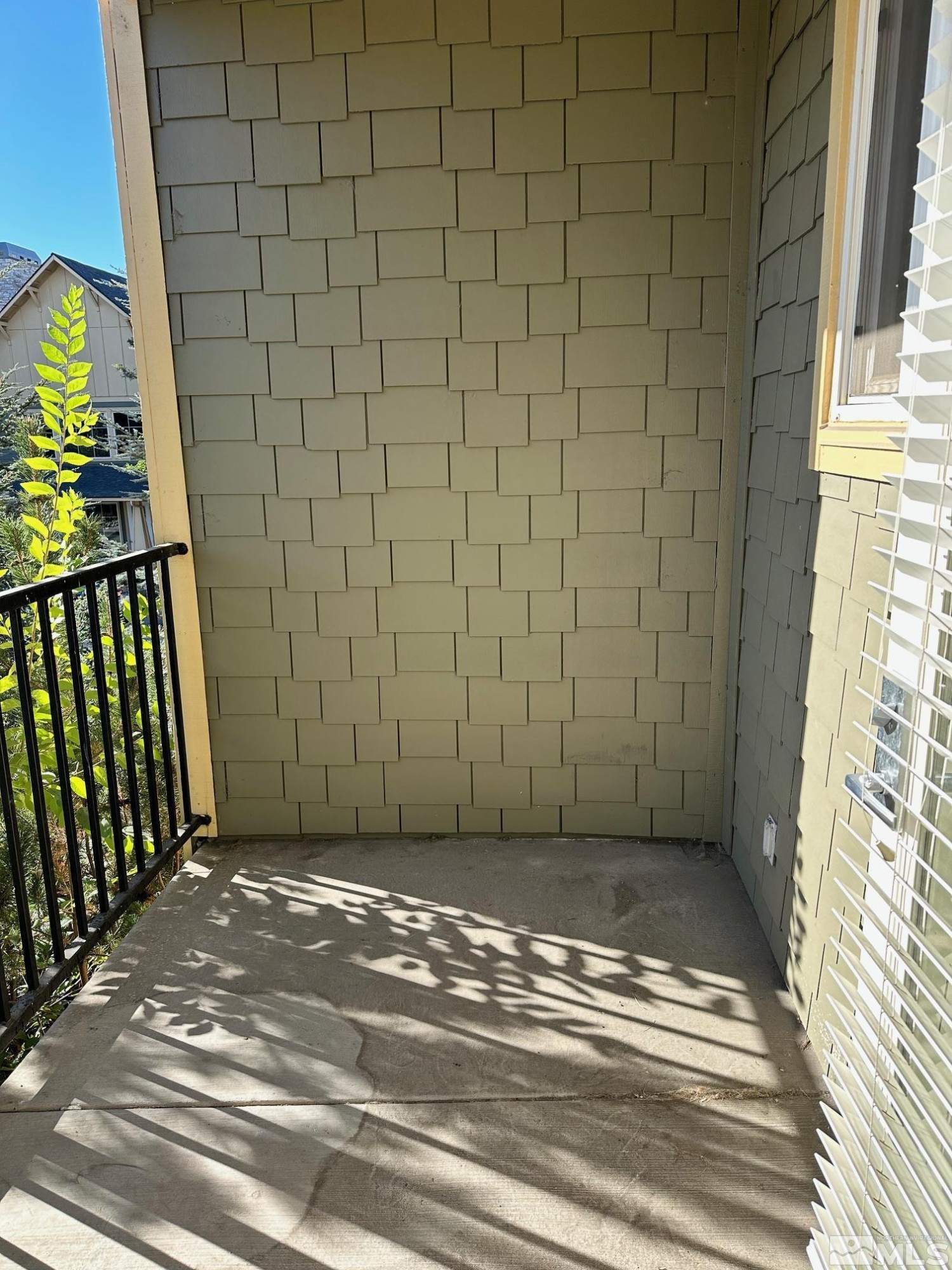 1450 Idlewild Drive 821 Property Photo 4