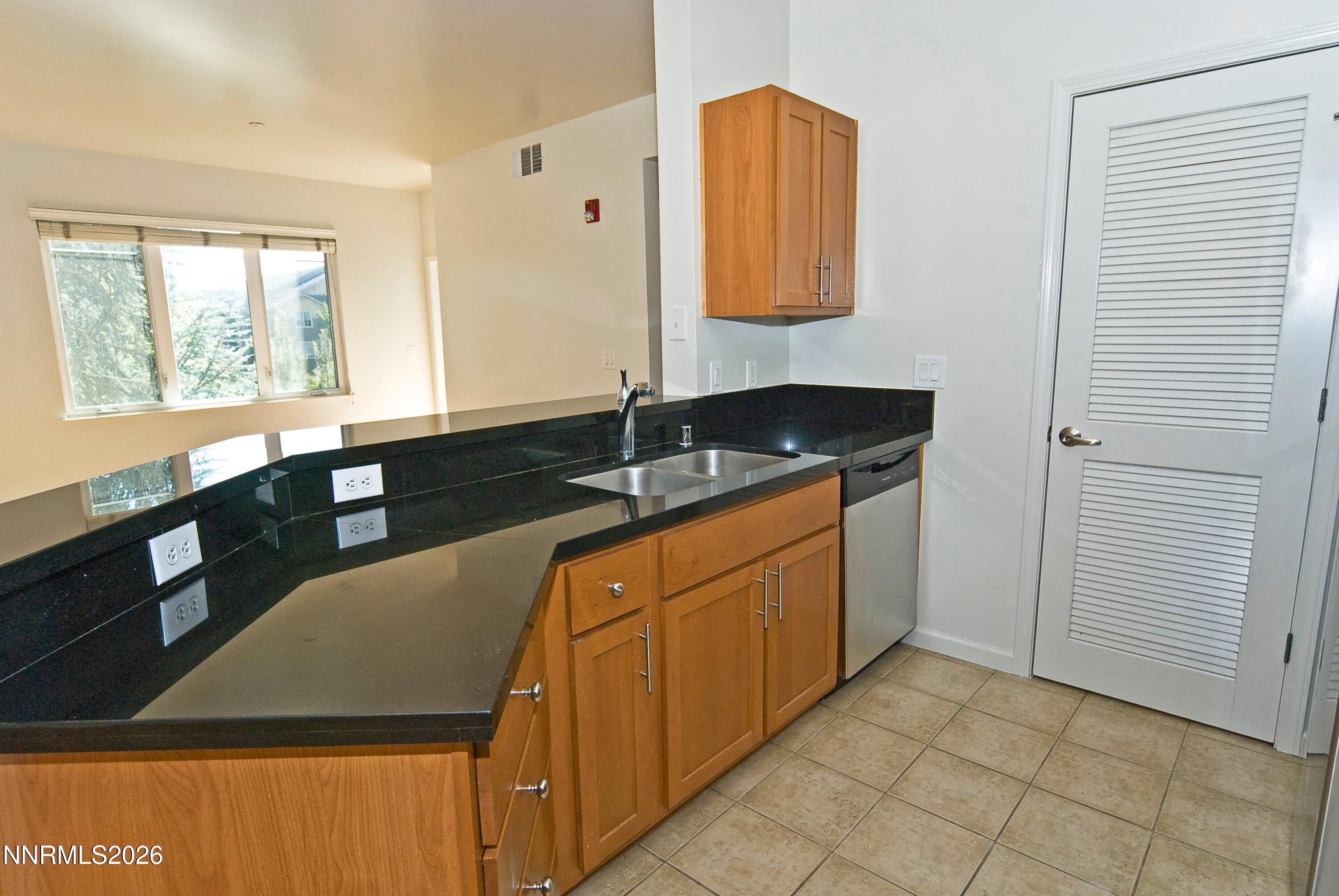 1450 Idlewild Drive 821 Property Photo 14
