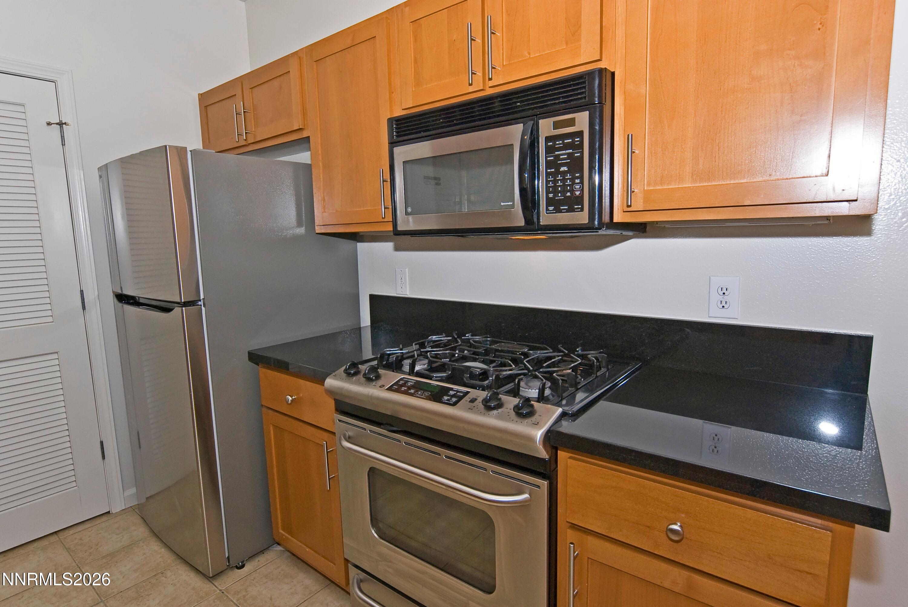 1450 Idlewild Drive 821 Property Photo 15