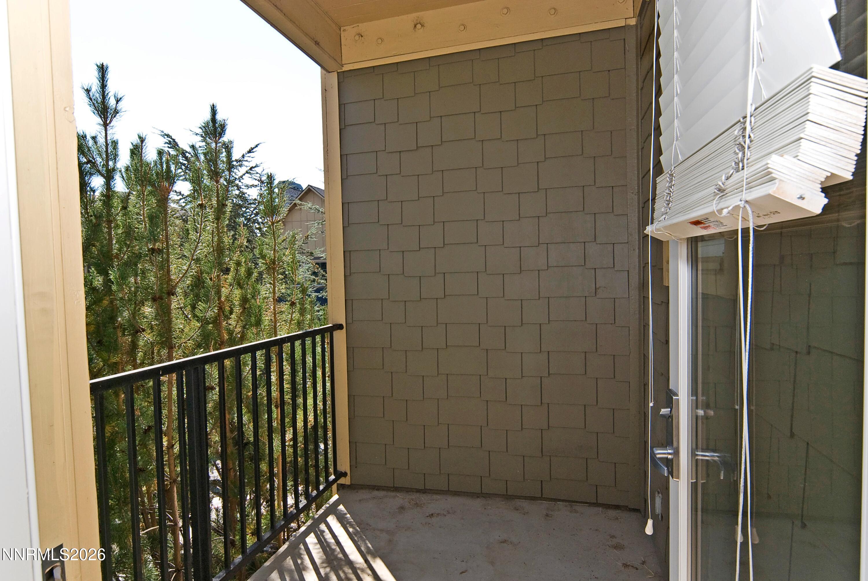 1450 Idlewild Drive 821 Property Photo 20