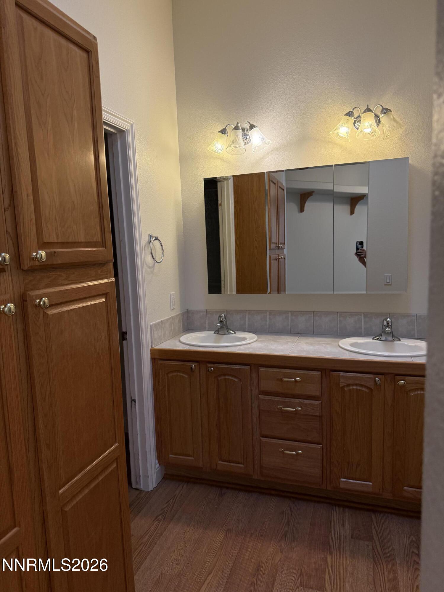 1180 Bandtail Drive Property Photo 17