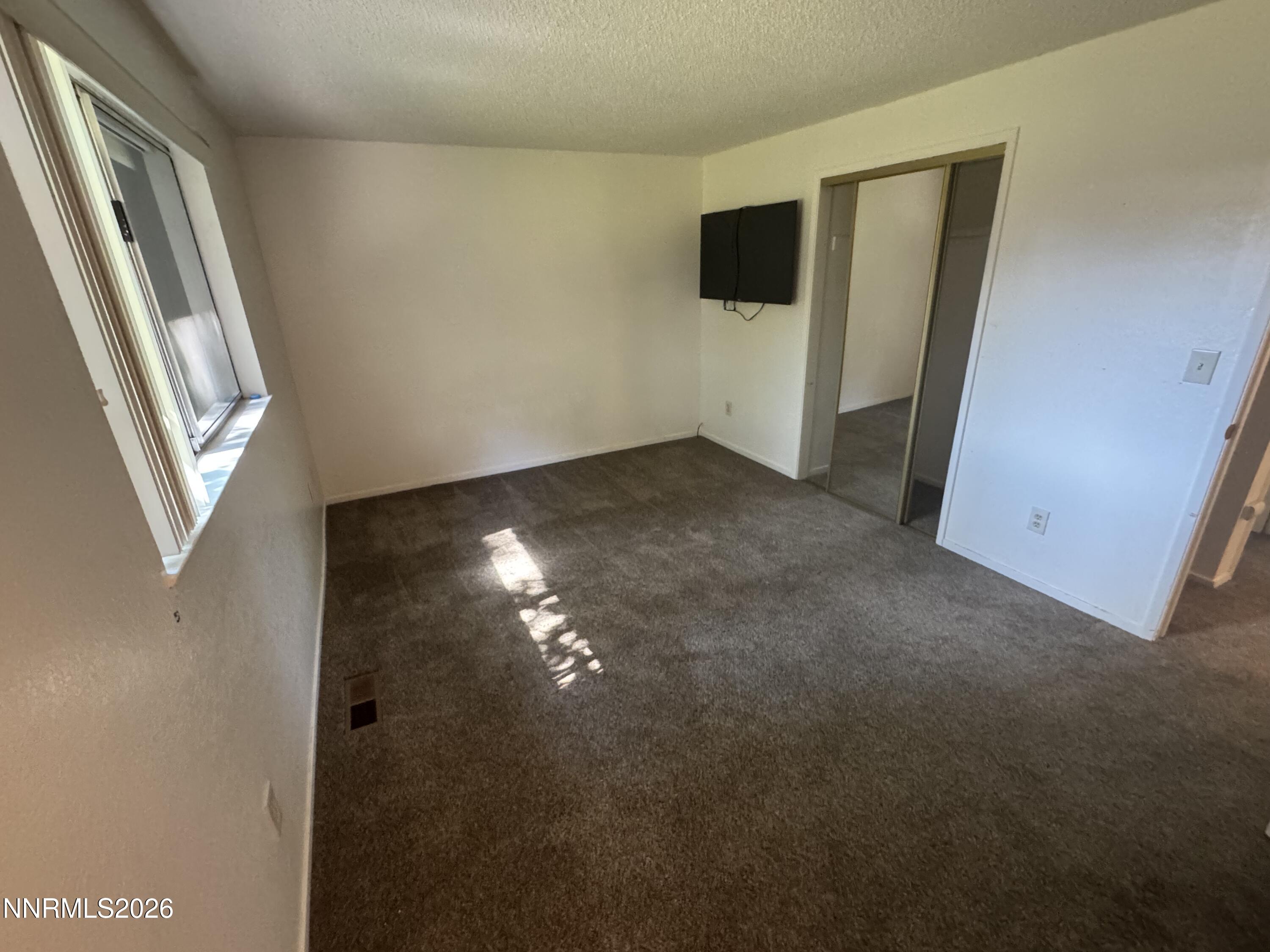 10052 Albite Street Property Photo 10
