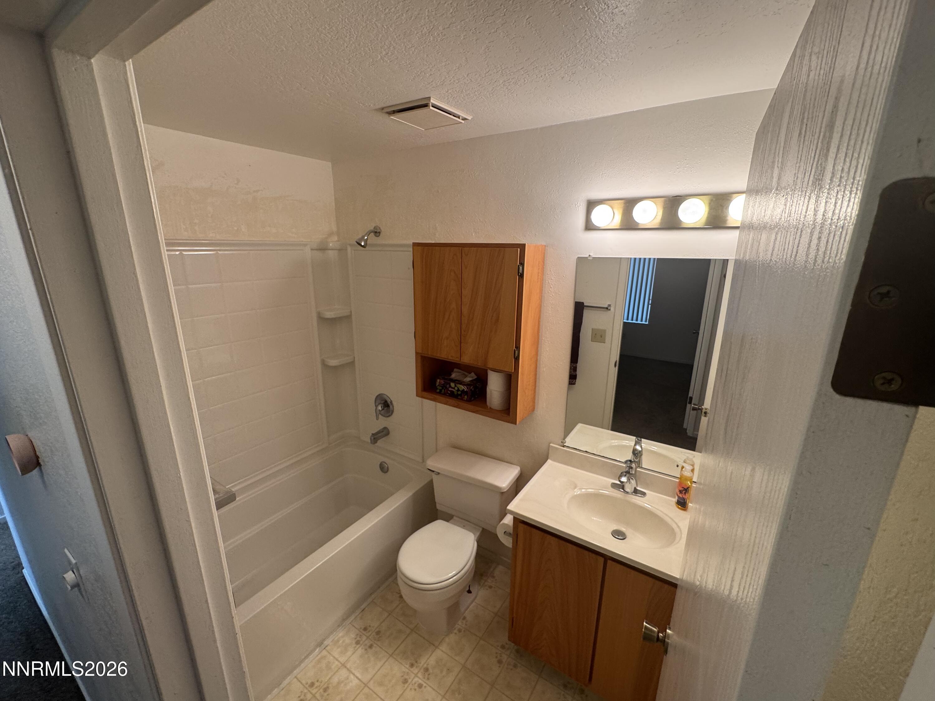 10052 Albite Street Property Photo 12