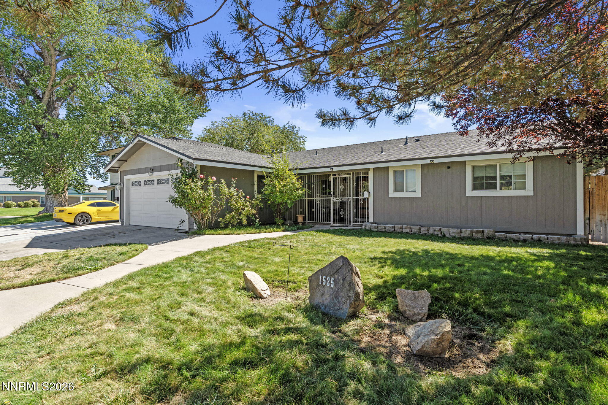 1525 E Telegraph Street Property Photo 1