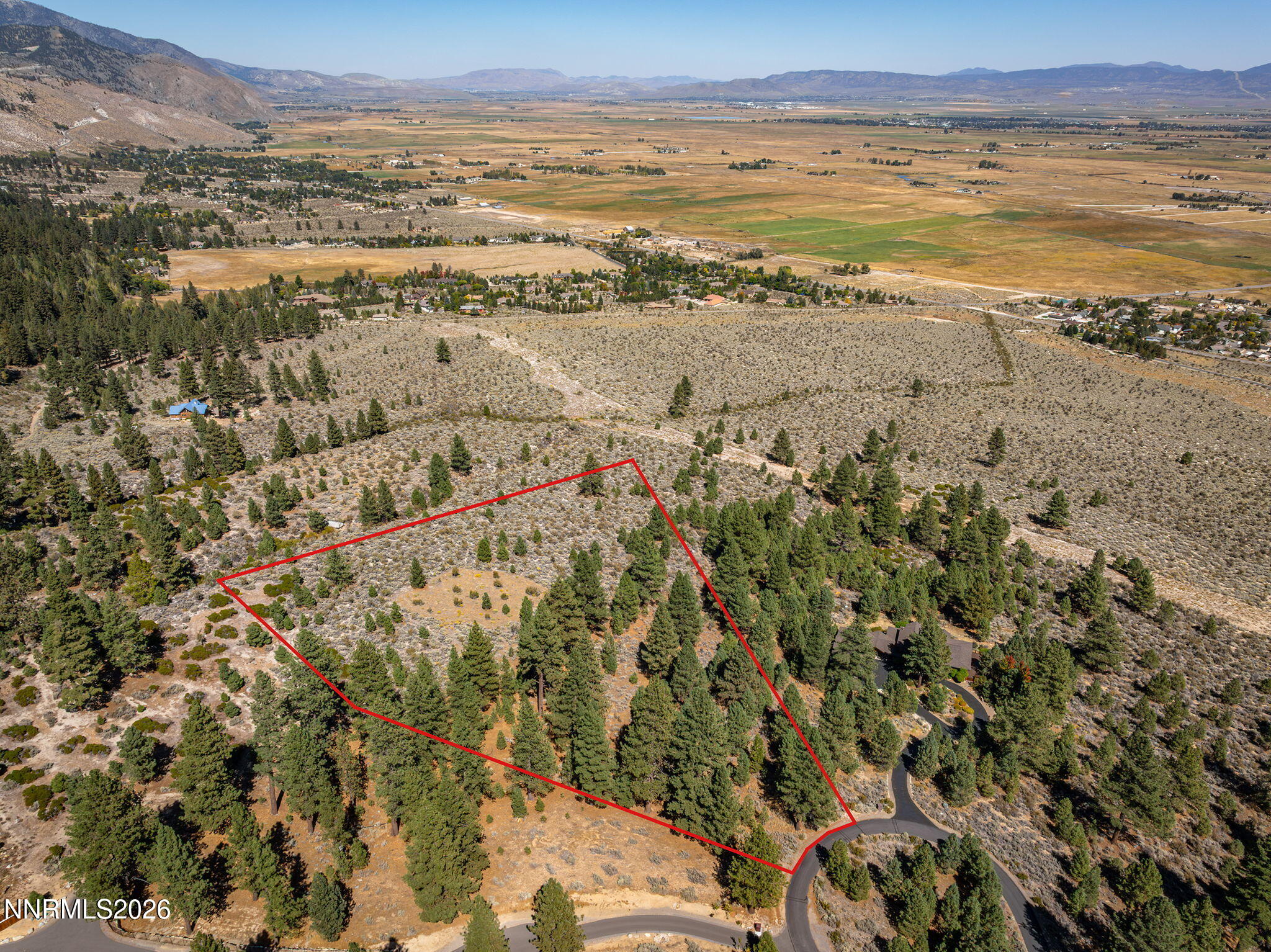 900 Stutler Creek Court Property Photo 2