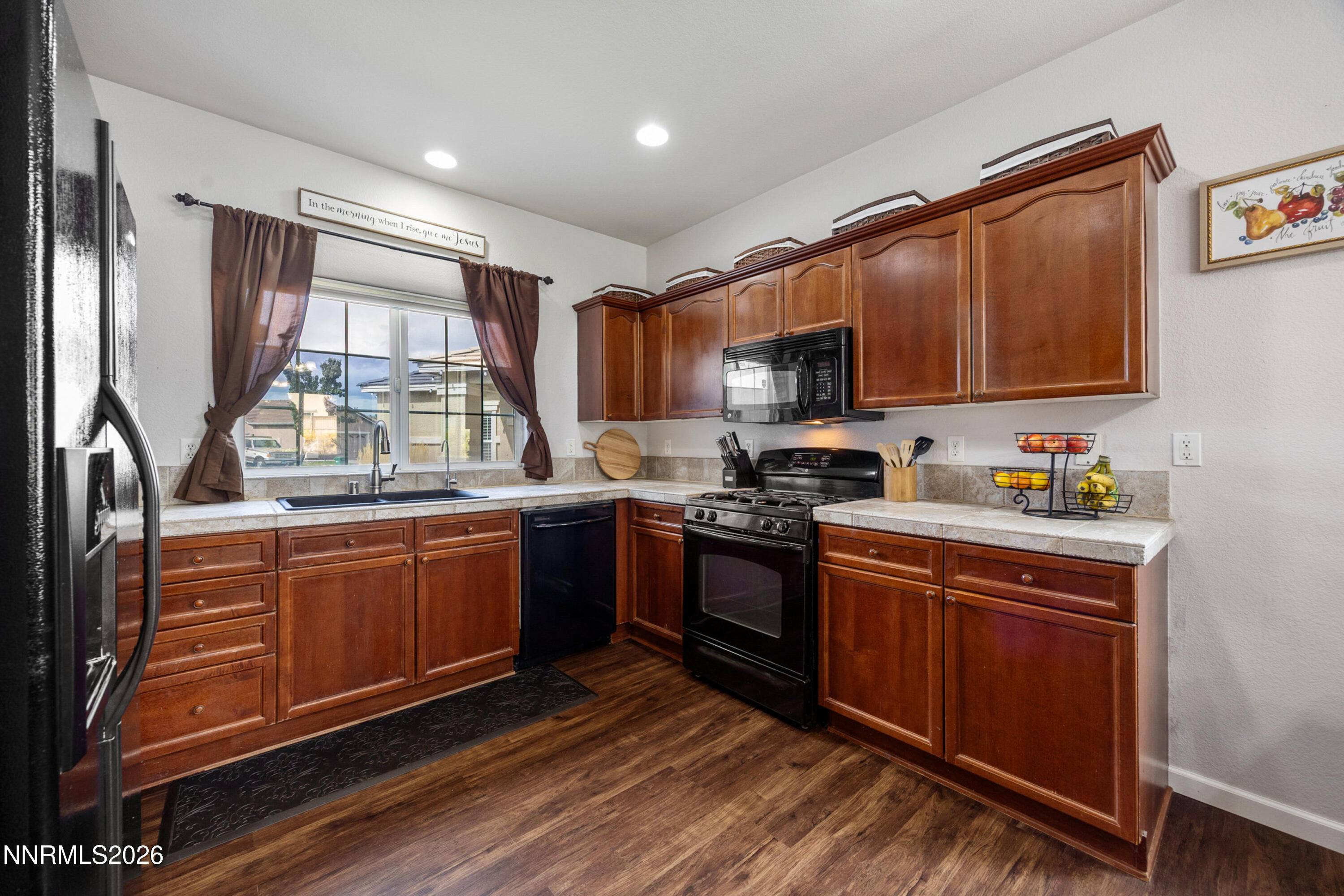 10380 Rosemount Drive Property Photo 11