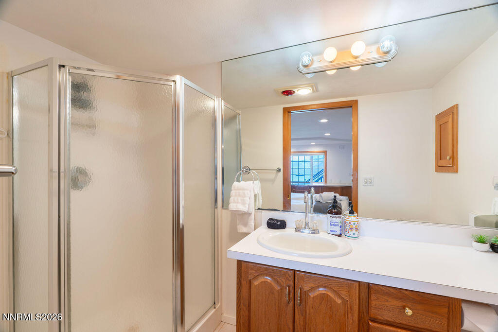 610 Lake Shore Boulevard Property Photo 39