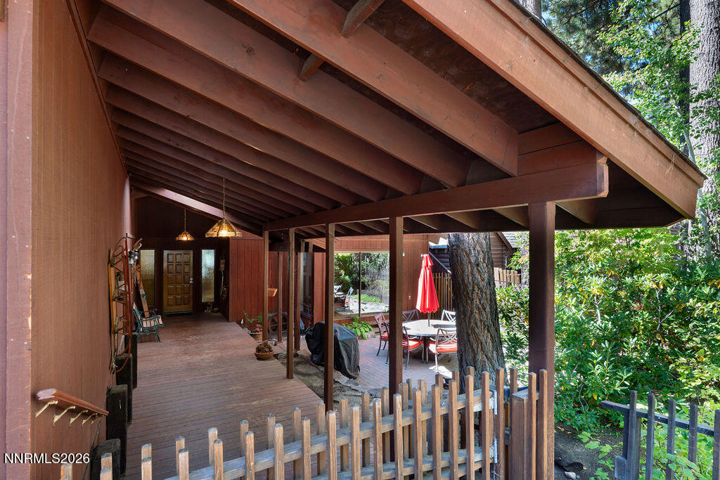 610 Lake Shore Boulevard Property Photo 46