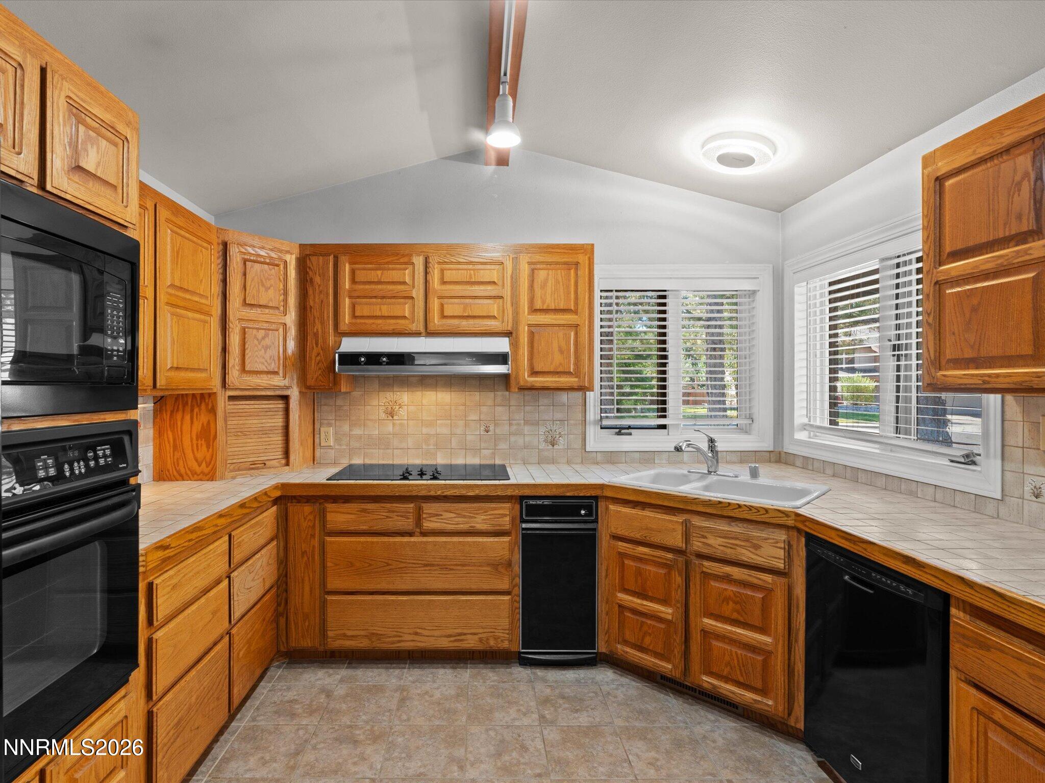 1110 Stagecoach Lane Property Photo 16