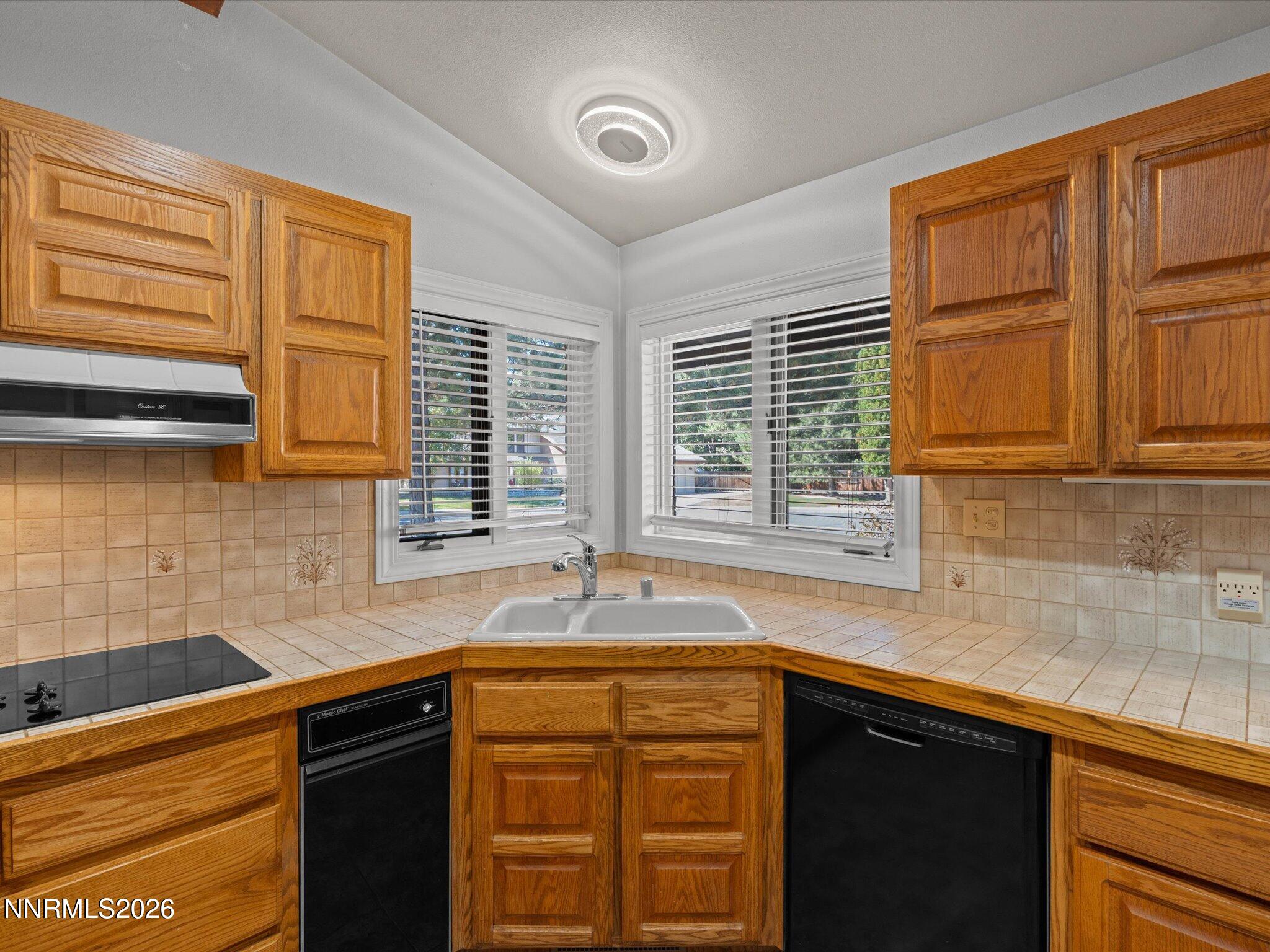 1110 Stagecoach Lane Property Photo 17