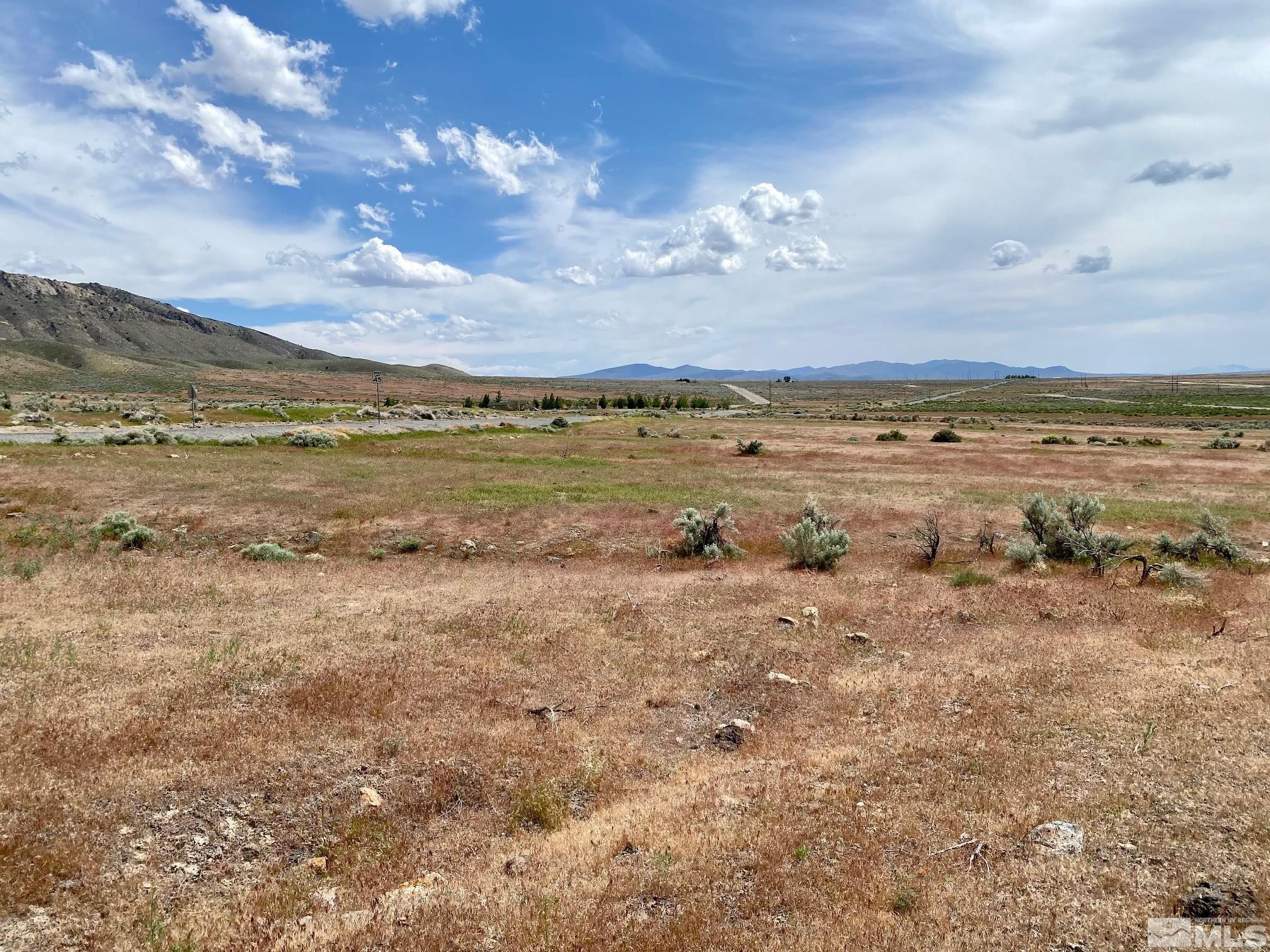 11160 Thor Court Property Photo 7