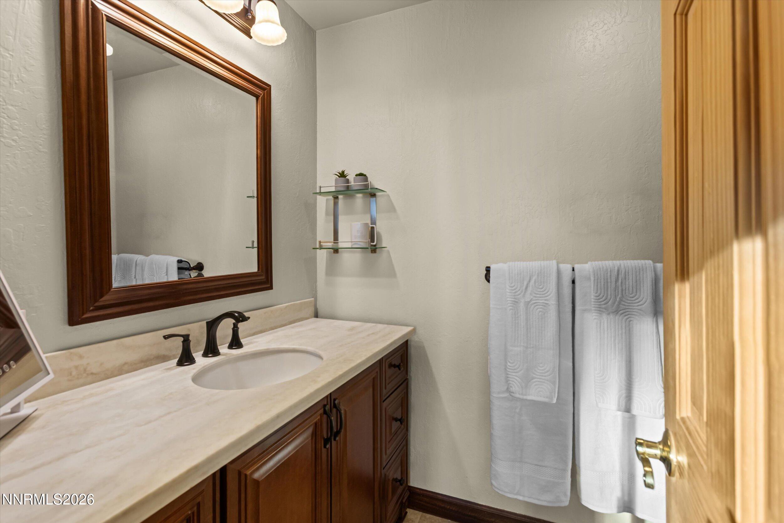 725 Fairview Boulevard Apt 23 Property Photo 18
