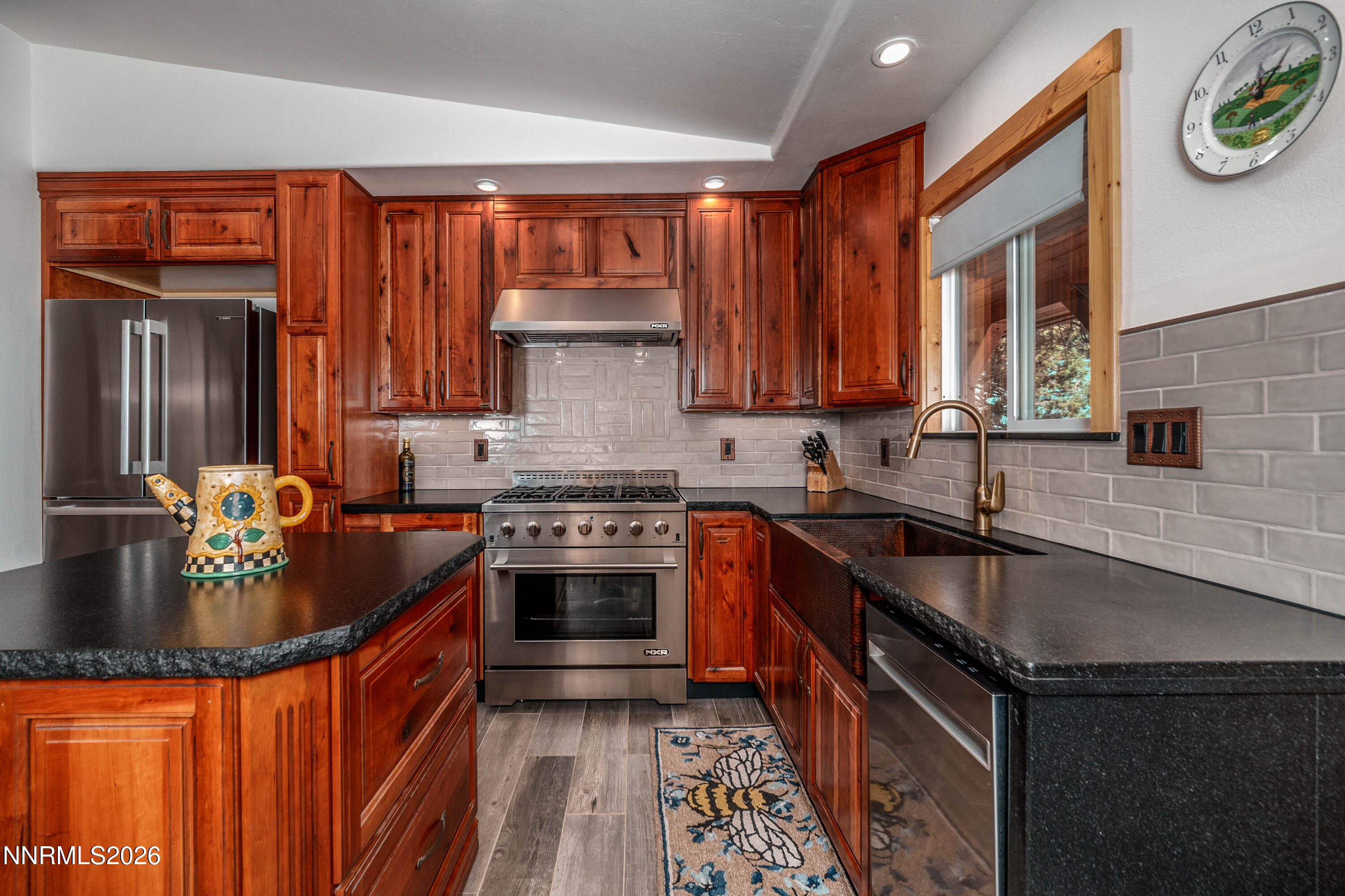 1057 Mohawk Street Property Photo 15