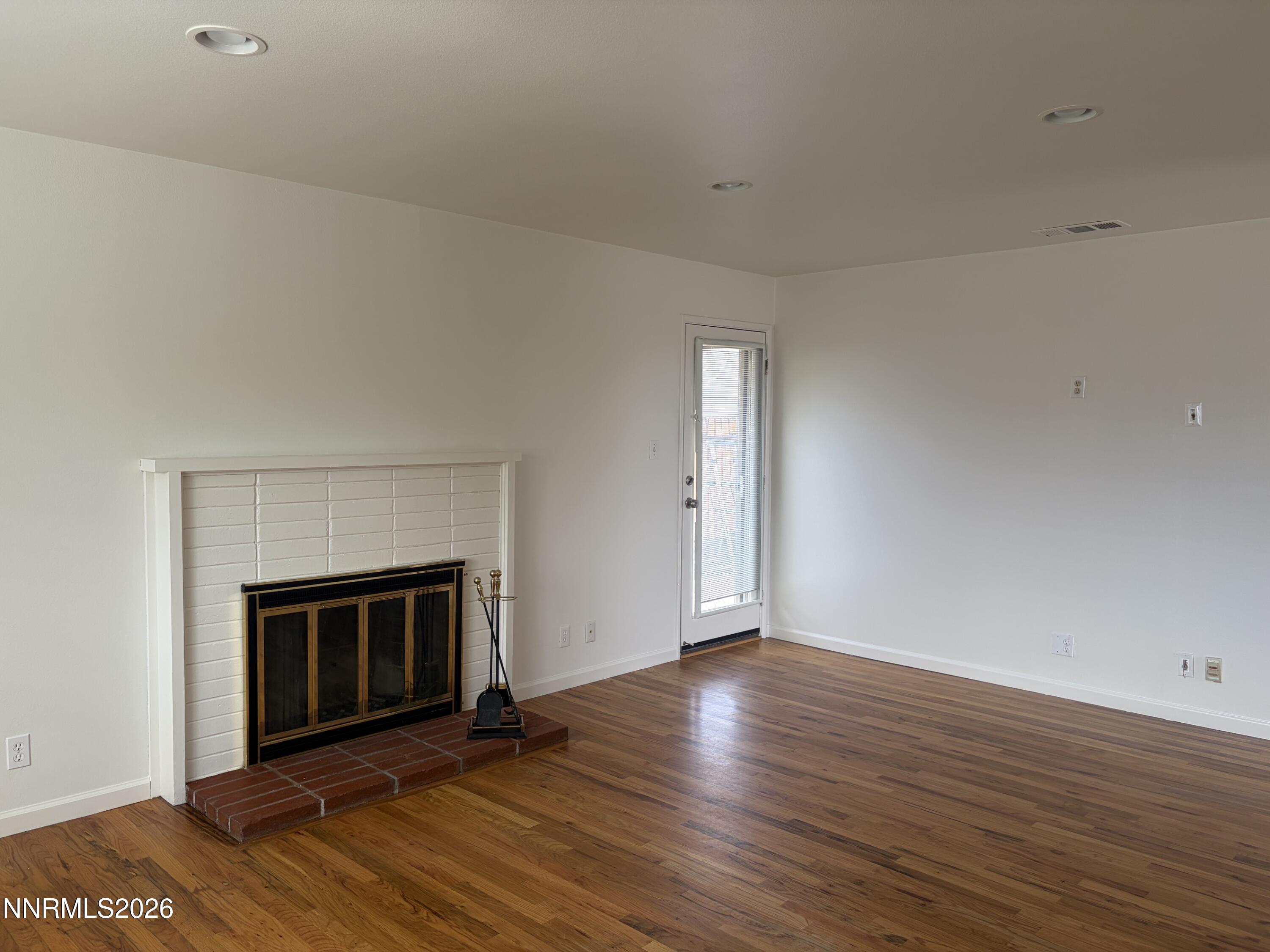 2315 Brisbane Avenue Property Photo 4