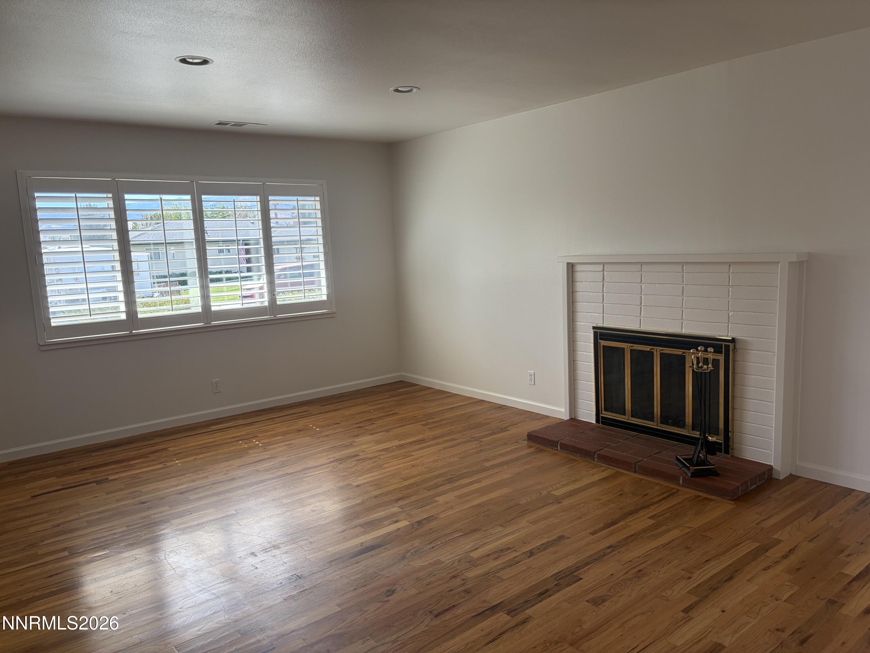 2315 Brisbane Avenue Property Photo 5