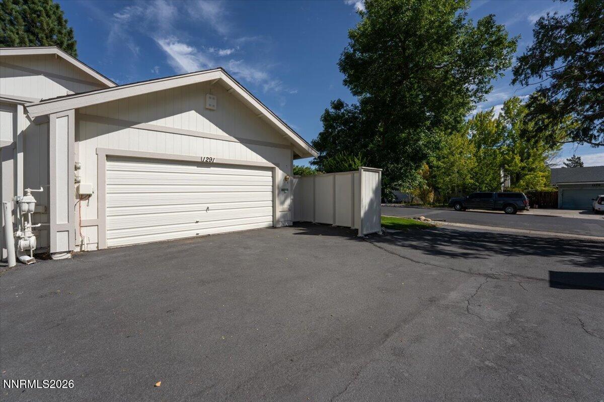 1291 Rayburn Drive Property Photo 4