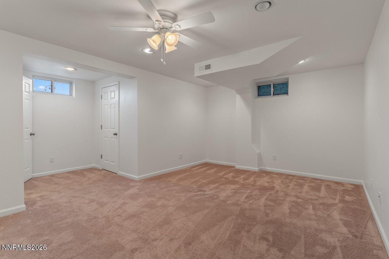 201 Sunnyside Drive Property Photo 12