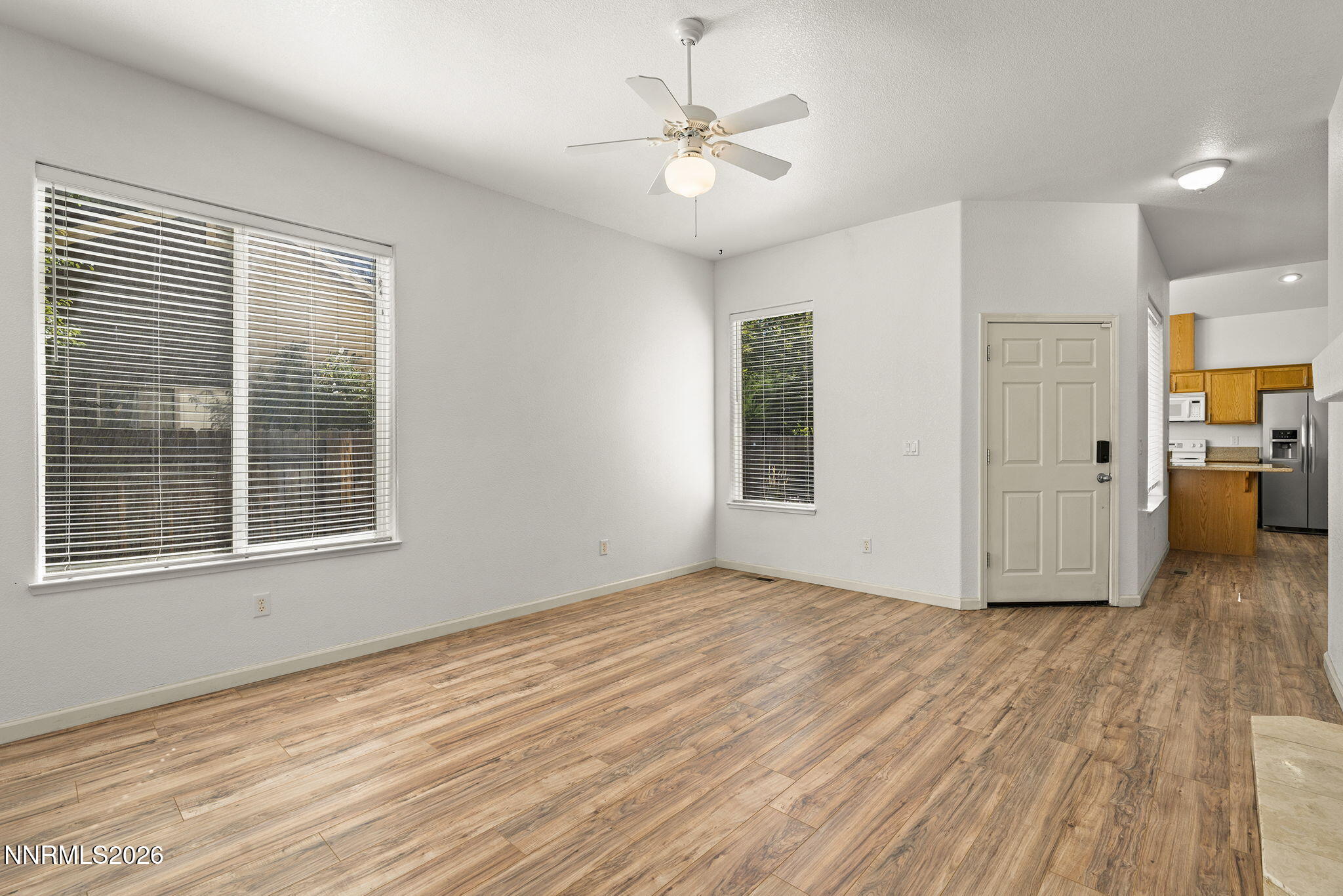 5658 Hunting Creek Way Property Photo 5
