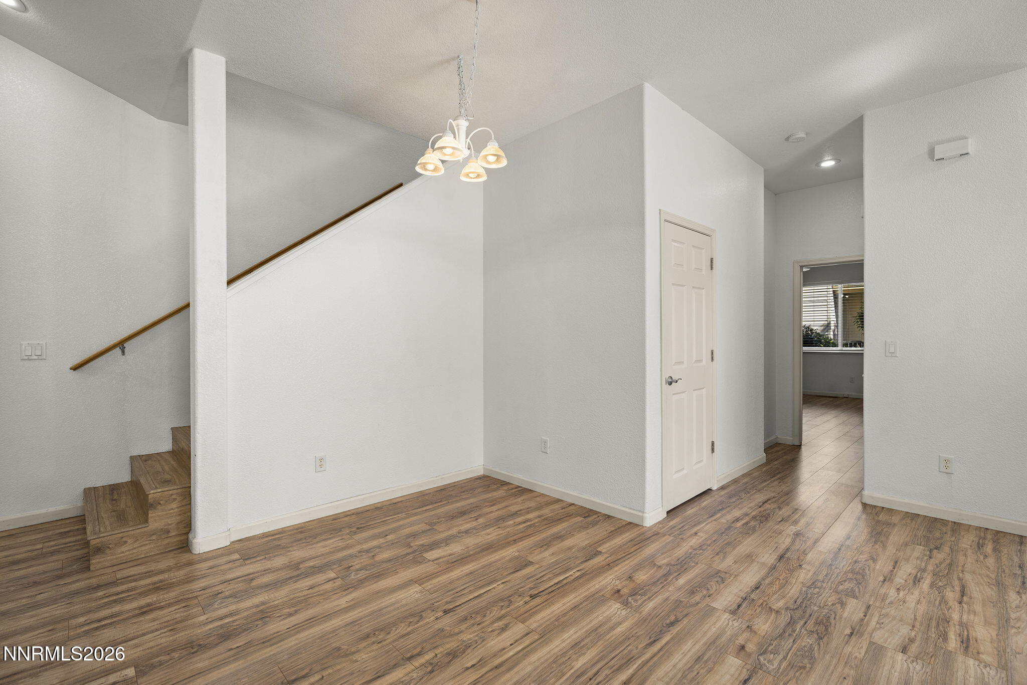 5658 Hunting Creek Way Property Photo 11