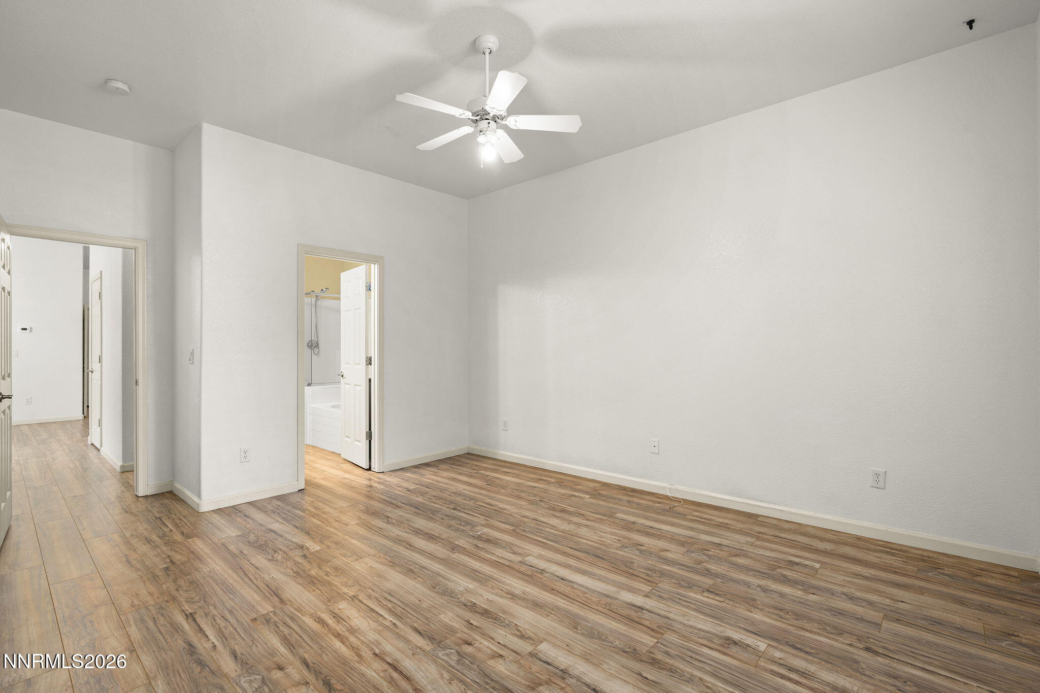 5658 Hunting Creek Way Property Photo 20