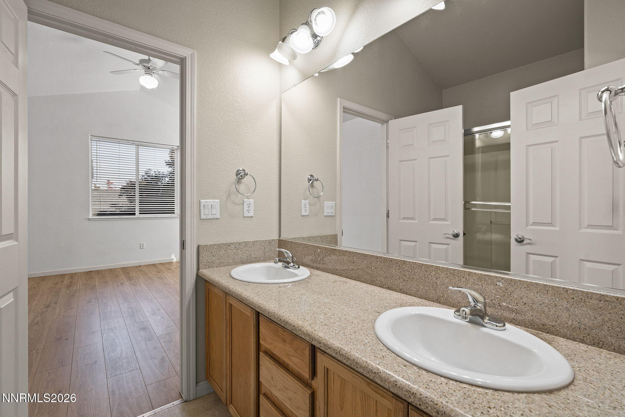 5658 Hunting Creek Way Property Photo 31