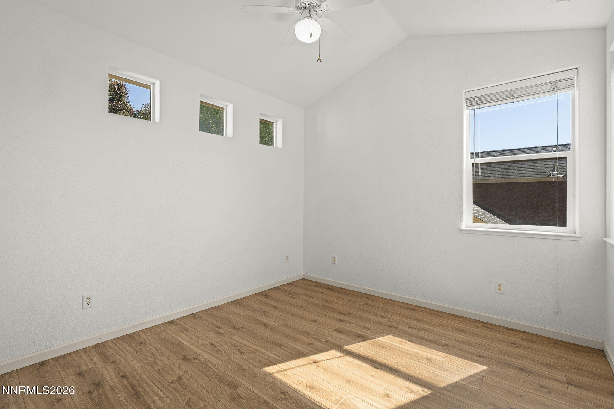 5658 Hunting Creek Way Property Photo 33