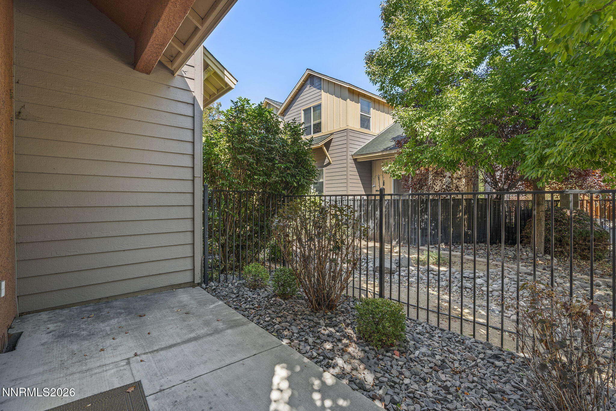 5658 Hunting Creek Way Property Photo 36