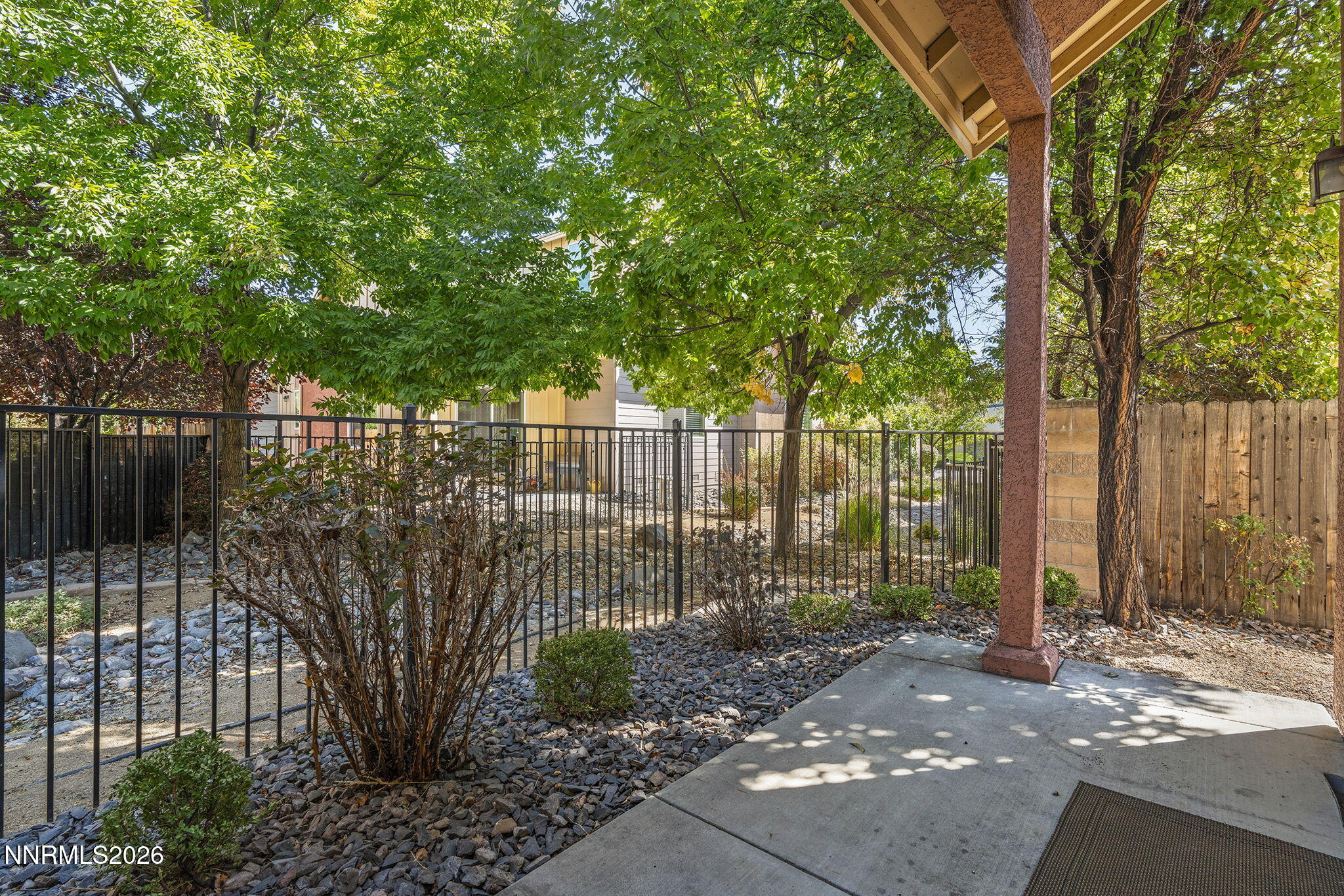 5658 Hunting Creek Way Property Photo 37