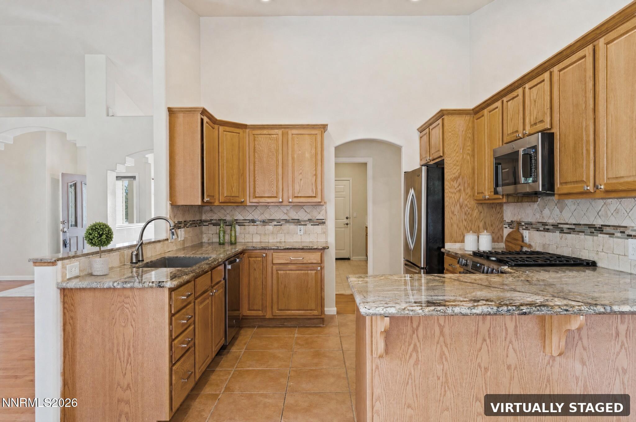 2951 San Mateo Lane Property Photo 3
