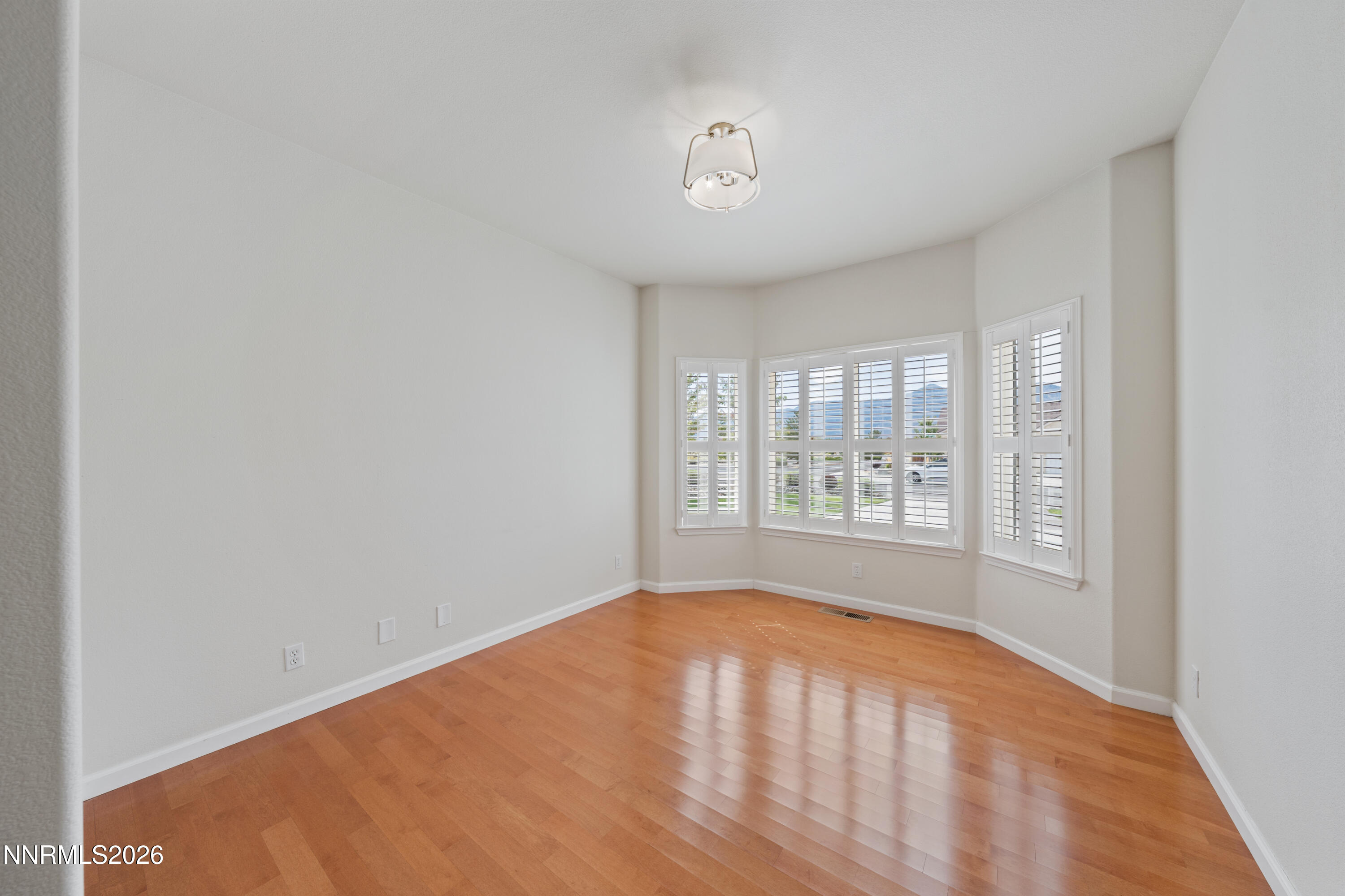 2951 San Mateo Lane Property Photo 9
