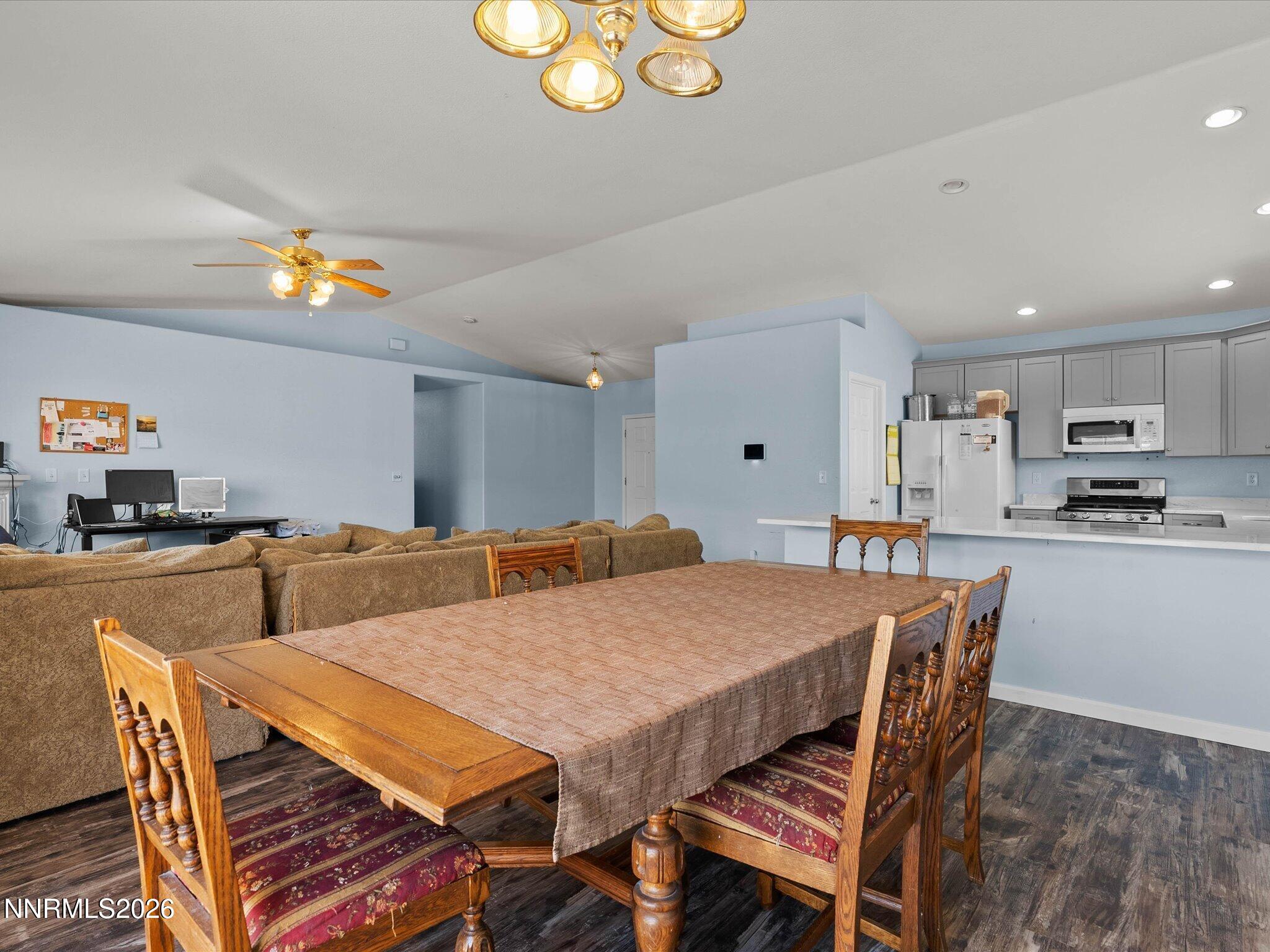 1617 Burger Road Property Photo 9